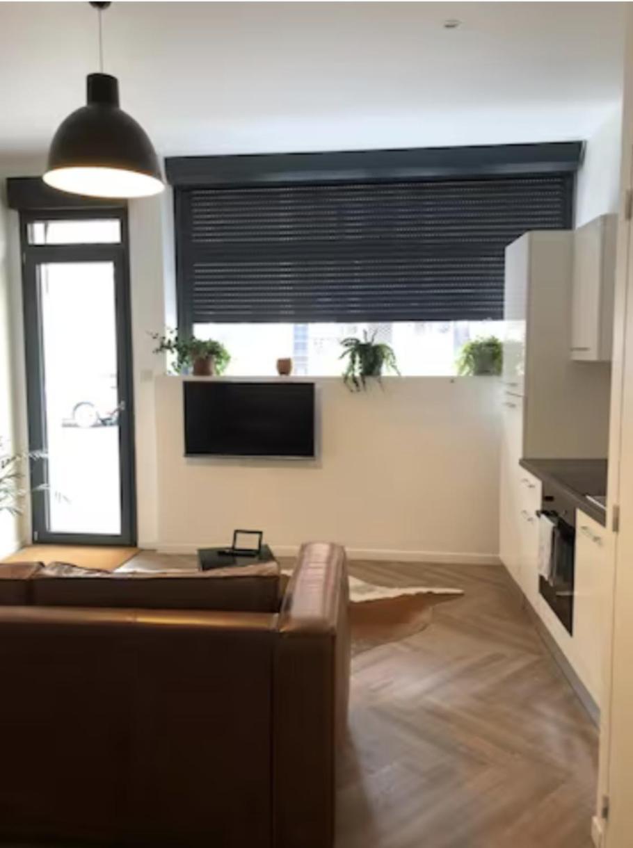 Apartamento LES ROTINS - 80m de la cathédrale Reims Exterior foto